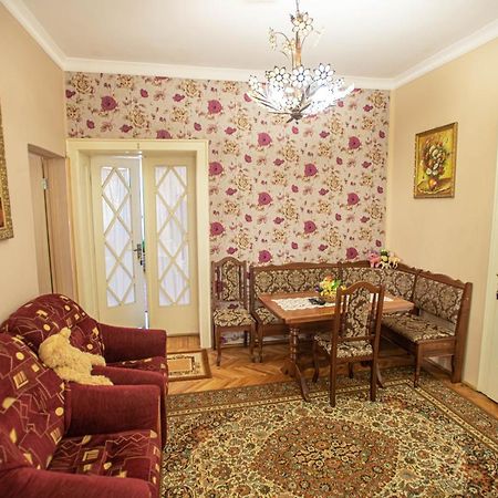 Lizak Apartment Berehove  Ngoại thất bức ảnh